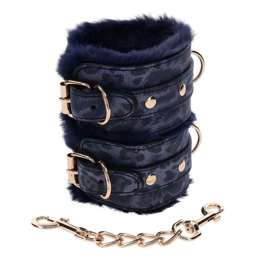 Sportsheets Cougar Faux Fur Handcuffs image 1