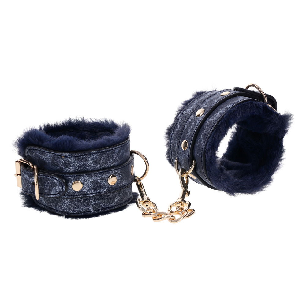 Sportsheets Cougar Faux Fur Handcuffs image 4